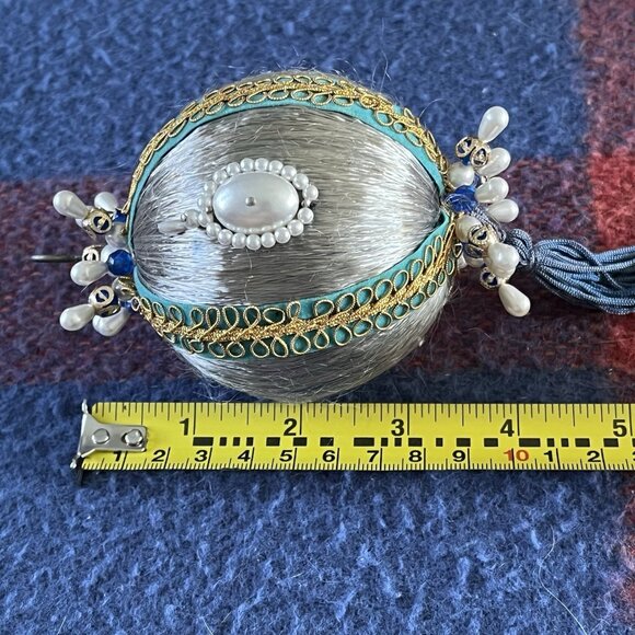 TWO Vintage Sequin Bead Push Pin Christmas Ornaments Hand Made Tassel 70s/80s - Picture 13 of 13